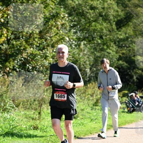 27.09.2026 - 35. Volkslauf durch das schöne Alstertal Dr. Thomas Lammeyer http://msf.ph/oto/10578255 27.09.2026 11:59:48 Laufen 1685, 3969 meine-sportfotos.de