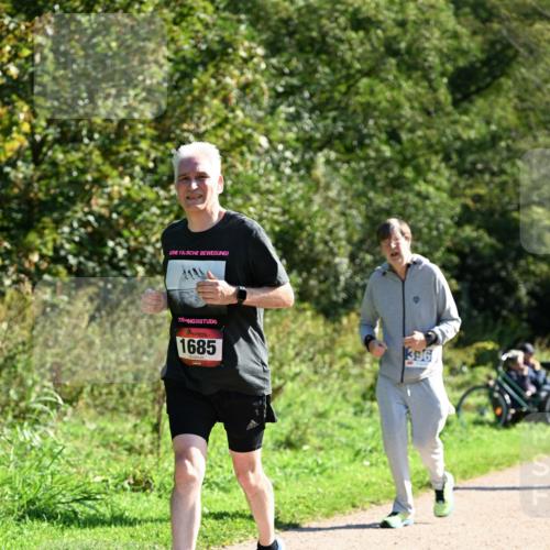 27.09.2026 - 35. Volkslauf durch das schöne Alstertal Dr. Thomas Lammeyer http://msf.ph/oto/10578256 27.09.2026 11:59:48 Laufen 1685, 396 meine-sportfotos.de