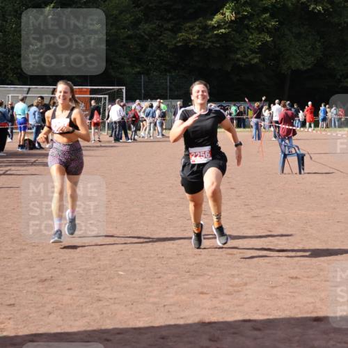27.09.2026 - 35. Volkslauf durch das schöne Alstertal Strokosch-Dieckow http://msf.ph/oto/10578266 27.09.2026 12:33:08 Ziel 2256, 2397 meine-sportfotos.de