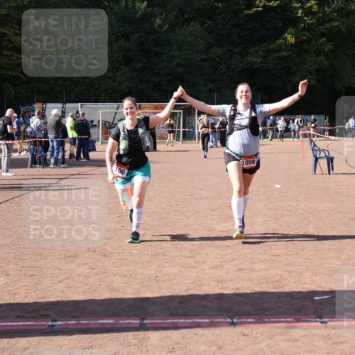 27.09.2026 - 35. Volkslauf durch das schöne Alstertal Strokosch-Dieckow http://msf.ph/oto/10578296 27.09.2026 12:44:19 Ziel 1099, 1100 meine-sportfotos.de
