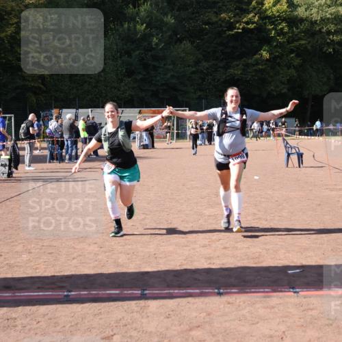 27.09.2026 - 35. Volkslauf durch das schöne Alstertal Strokosch-Dieckow http://msf.ph/oto/10578333 27.09.2026 12:44:19 Ziel 1099, 1100 meine-sportfotos.de