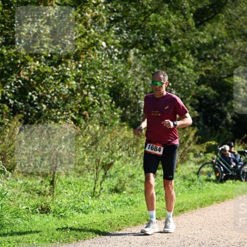 27.09.2026 - 35. Volkslauf durch das schöne Alstertal Dr. Thomas Lammeyer http://msf.ph/oto/10578334 27.09.2026 12:00:04 Laufen 42, 195, 1684 meine-sportfotos.de