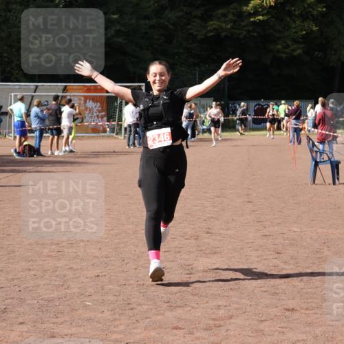 27.09.2026 - 35. Volkslauf durch das schöne Alstertal Strokosch-Dieckow http://msf.ph/oto/10578372 27.09.2026 12:33:25 Ziel 2346 meine-sportfotos.de