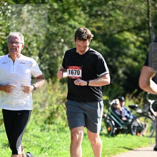 27.09.2026 - 35. Volkslauf durch das schöne Alstertal Dr. Thomas Lammeyer http://msf.ph/oto/10578420 27.09.2026 12:00:37 Laufen 1670 meine-sportfotos.de