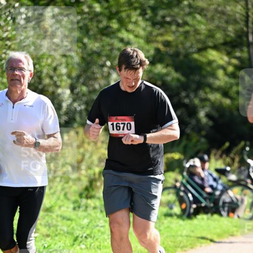 27.09.2026 - 35. Volkslauf durch das schöne Alstertal Dr. Thomas Lammeyer http://msf.ph/oto/10578421 27.09.2026 12:00:38 Laufen 1670 meine-sportfotos.de