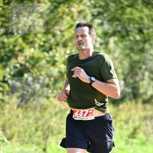 27.09.2026 - 35. Volkslauf durch das schöne Alstertal Dr. Thomas Lammeyer http://msf.ph/oto/10578489 27.09.2026 12:01:01 Laufen 2377 meine-sportfotos.de