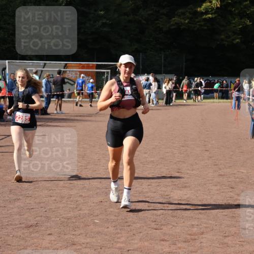 27.09.2026 - 35. Volkslauf durch das schöne Alstertal Strokosch-Dieckow http://msf.ph/oto/10578511 27.09.2026 12:33:39 Ziel 1066, 2285, 2465 meine-sportfotos.de