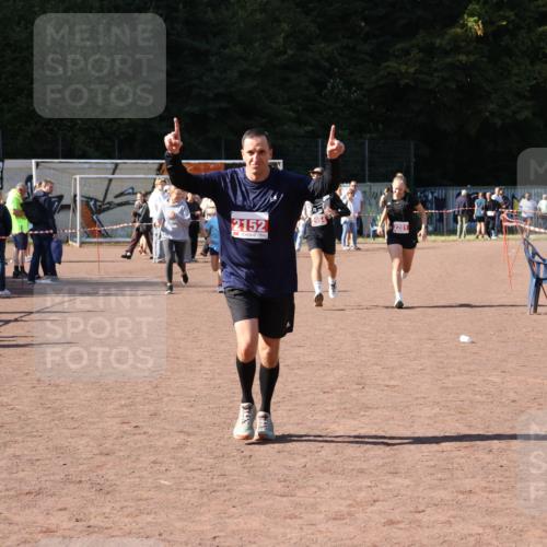27.09.2026 - 35. Volkslauf durch das schöne Alstertal Strokosch-Dieckow http://msf.ph/oto/10578588 27.09.2026 12:44:30 Ziel 2041, 2152, 2281, 2954 meine-sportfotos.de
