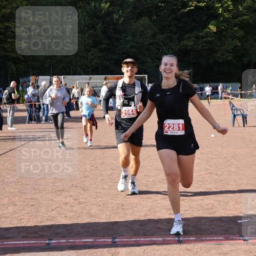 27.09.2026 - 35. Volkslauf durch das schöne Alstertal Strokosch-Dieckow http://msf.ph/oto/10578715 27.09.2026 12:44:35 Ziel 2152, 2281, 2954 meine-sportfotos.de