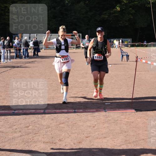 27.09.2026 - 35. Volkslauf durch das schöne Alstertal Strokosch-Dieckow http://msf.ph/oto/10578921 27.09.2026 12:45:56 Ziel 1102, 1103, 1656, 2192 meine-sportfotos.de