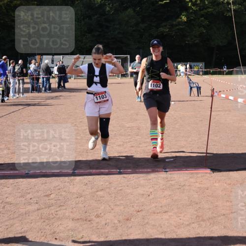 27.09.2026 - 35. Volkslauf durch das schöne Alstertal Strokosch-Dieckow http://msf.ph/oto/10578932 27.09.2026 12:45:56 Ziel 1102, 1103, 1656, 2192 meine-sportfotos.de