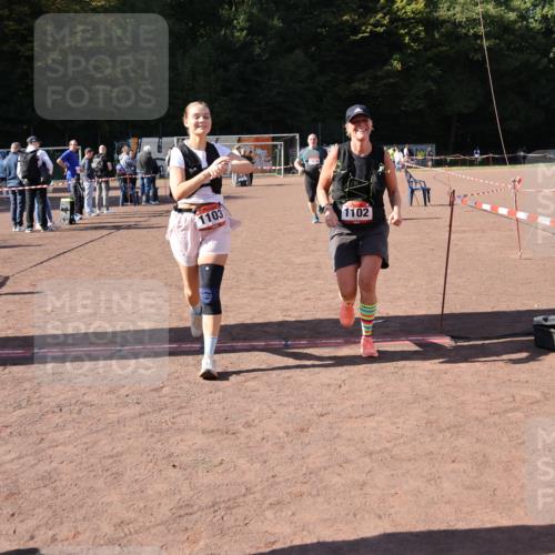 27.09.2026 - 35. Volkslauf durch das schöne Alstertal Strokosch-Dieckow http://msf.ph/oto/10578951 27.09.2026 12:45:57 Ziel 1102, 1103, 1656, 2192 meine-sportfotos.de