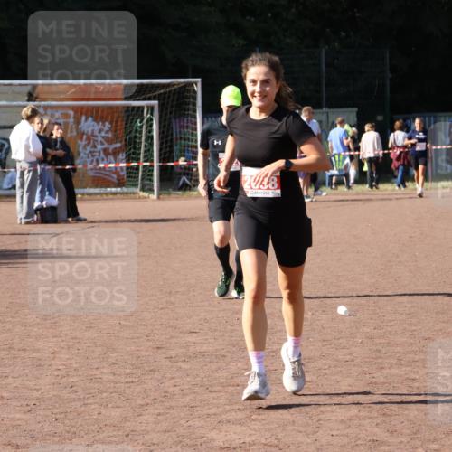 27.09.2026 - 35. Volkslauf durch das schöne Alstertal Strokosch-Dieckow http://msf.ph/oto/10579010 27.09.2026 12:47:12 Ziel 2038, 2320 meine-sportfotos.de