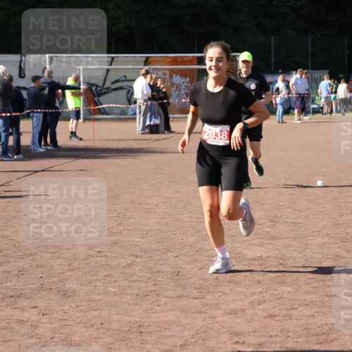 27.09.2026 - 35. Volkslauf durch das schöne Alstertal Strokosch-Dieckow http://msf.ph/oto/10579030 27.09.2026 12:47:13 Ziel 2038, 2320 meine-sportfotos.de