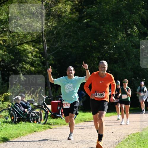27.09.2026 - 35. Volkslauf durch das schöne Alstertal Dr. Thomas Lammeyer http://msf.ph/oto/10579057 27.09.2026 12:05:51 Laufen 2420, 1605, 2500 meine-sportfotos.de