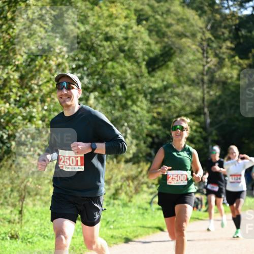 27.09.2026 - 35. Volkslauf durch das schöne Alstertal Dr. Thomas Lammeyer http://msf.ph/oto/10579081 27.09.2026 12:05:56 Laufen 2501, 2500, 1124 meine-sportfotos.de
