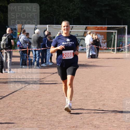 27.09.2026 - 35. Volkslauf durch das schöne Alstertal Strokosch-Dieckow http://msf.ph/oto/10579114 27.09.2026 12:47:32 Ziel 2088 meine-sportfotos.de