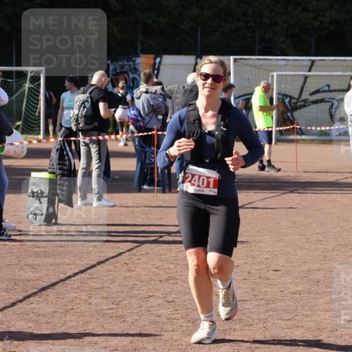 27.09.2026 - 35. Volkslauf durch das schöne Alstertal Strokosch-Dieckow http://msf.ph/oto/10579188 27.09.2026 12:47:57 Ziel 2401 meine-sportfotos.de