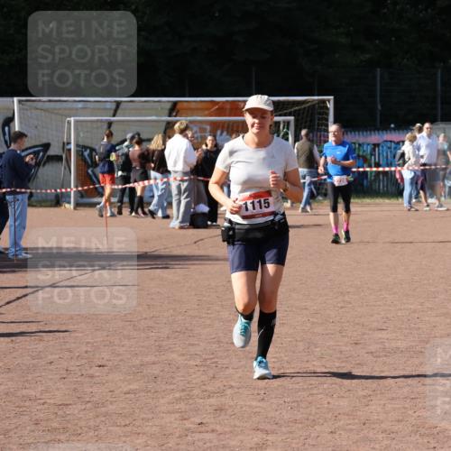 27.09.2026 - 35. Volkslauf durch das schöne Alstertal Strokosch-Dieckow http://msf.ph/oto/10579220 27.09.2026 12:48:23 Ziel 1115 meine-sportfotos.de