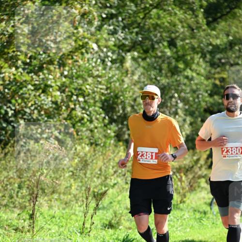 27.09.2026 - 35. Volkslauf durch das schöne Alstertal Dr. Thomas Lammeyer http://msf.ph/oto/10579234 27.09.2026 12:06:56 Laufen 2381, 2380 meine-sportfotos.de