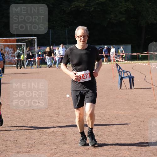 27.09.2026 - 35. Volkslauf durch das schöne Alstertal Strokosch-Dieckow http://msf.ph/oto/10579259 27.09.2026 12:48:35 Ziel 2148, 2226 meine-sportfotos.de