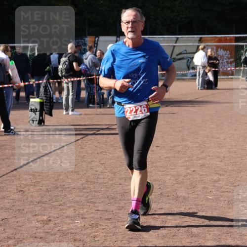 27.09.2026 - 35. Volkslauf durch das schöne Alstertal Strokosch-Dieckow http://msf.ph/oto/10579276 27.09.2026 12:48:36 Ziel 2148, 2226 meine-sportfotos.de