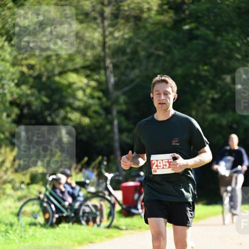 27.09.2026 - 35. Volkslauf durch das schöne Alstertal Dr. Thomas Lammeyer http://msf.ph/oto/10579308 27.09.2026 12:07:30 Laufen 2953 meine-sportfotos.de