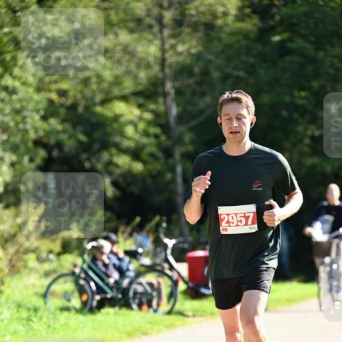 27.09.2026 - 35. Volkslauf durch das schöne Alstertal Dr. Thomas Lammeyer http://msf.ph/oto/10579309 27.09.2026 12:07:30 Laufen 2957 meine-sportfotos.de