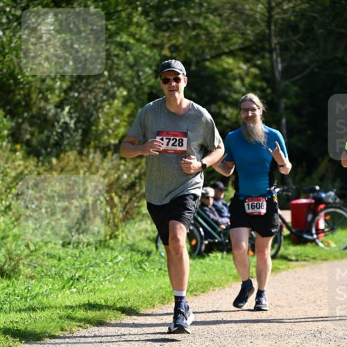 27.09.2026 - 35. Volkslauf durch das schöne Alstertal Dr. Thomas Lammeyer http://msf.ph/oto/10579458 27.09.2026 12:09:01 Laufen 728, 1608 meine-sportfotos.de
