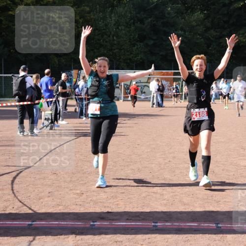27.09.2026 - 35. Volkslauf durch das schöne Alstertal Strokosch-Dieckow http://msf.ph/oto/10579505 27.09.2026 12:49:43 Ziel 2161, 2181, 2188 meine-sportfotos.de