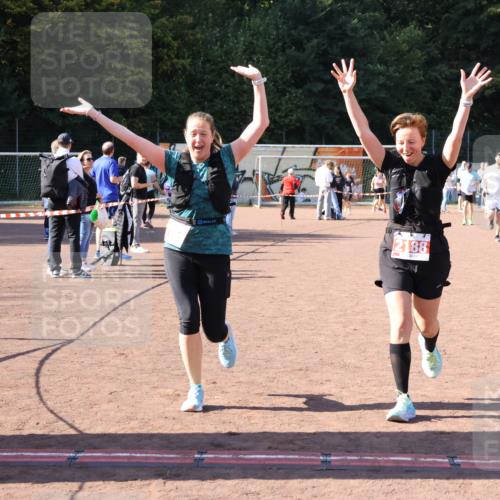 27.09.2026 - 35. Volkslauf durch das schöne Alstertal Strokosch-Dieckow http://msf.ph/oto/10579530 27.09.2026 12:49:44 Ziel 2161, 2181, 2188 meine-sportfotos.de