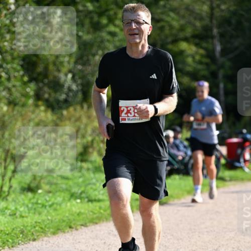 27.09.2026 - 35. Volkslauf durch das schöne Alstertal Dr. Thomas Lammeyer http://msf.ph/oto/10579549 27.09.2026 12:09:42 Laufen 23 meine-sportfotos.de