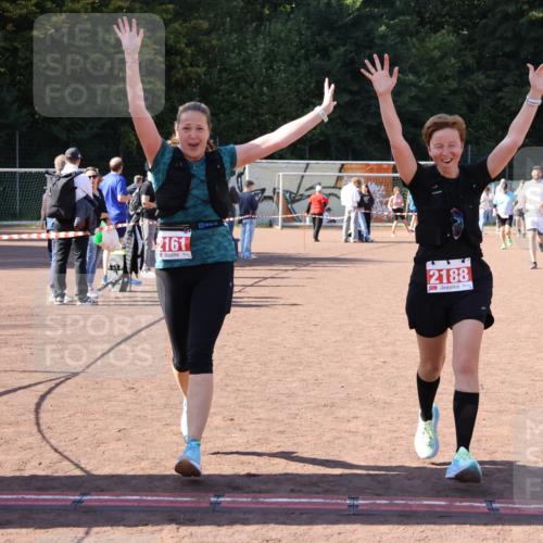 27.09.2026 - 35. Volkslauf durch das schöne Alstertal Strokosch-Dieckow http://msf.ph/oto/10579551 27.09.2026 12:49:44 Ziel 2161, 2181, 2188 meine-sportfotos.de