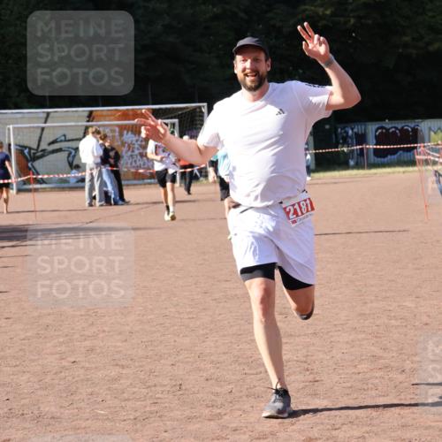 27.09.2026 - 35. Volkslauf durch das schöne Alstertal Strokosch-Dieckow http://msf.ph/oto/10579597 27.09.2026 12:49:50 Ziel 1651, 2181 meine-sportfotos.de