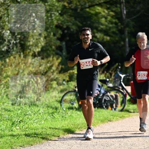 27.09.2026 - 35. Volkslauf durch das schöne Alstertal Dr. Thomas Lammeyer http://msf.ph/oto/10579628 27.09.2026 12:10:08 Laufen 2044, 2352 meine-sportfotos.de