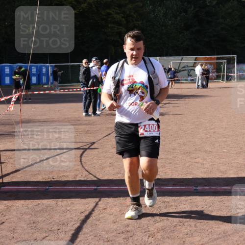 27.09.2026 - 35. Volkslauf durch das schöne Alstertal Strokosch-Dieckow http://msf.ph/oto/10579682 27.09.2026 12:50:01 Ziel 1651, 2400 meine-sportfotos.de