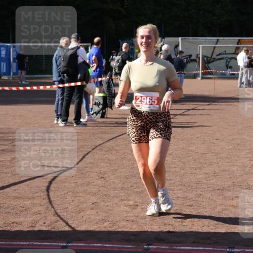 27.09.2026 - 35. Volkslauf durch das schöne Alstertal Strokosch-Dieckow http://msf.ph/oto/10579721 27.09.2026 12:50:14 Ziel 2965 meine-sportfotos.de