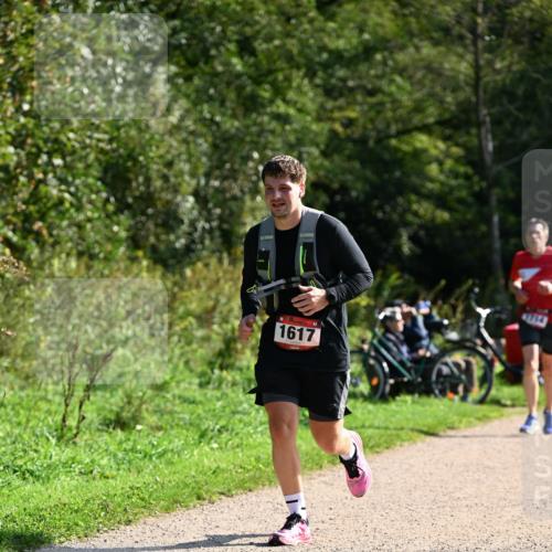 27.09.2026 - 35. Volkslauf durch das schöne Alstertal Dr. Thomas Lammeyer http://msf.ph/oto/10579723 27.09.2026 12:11:03 Laufen 1617, 4754 meine-sportfotos.de