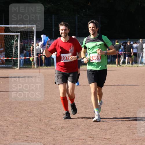 27.09.2026 - 35. Volkslauf durch das schöne Alstertal Strokosch-Dieckow http://msf.ph/oto/10579731 27.09.2026 12:52:23 Ziel 2076, 2469 meine-sportfotos.de