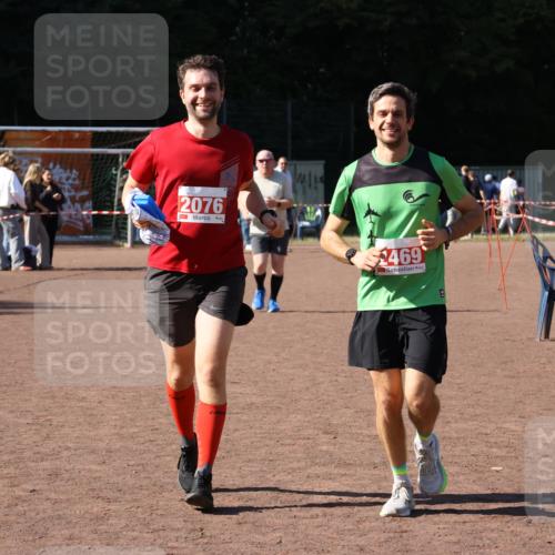 27.09.2026 - 35. Volkslauf durch das schöne Alstertal Strokosch-Dieckow http://msf.ph/oto/10579768 27.09.2026 12:52:26 Ziel 2076, 2469 meine-sportfotos.de