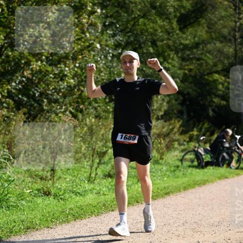 27.09.2026 - 35. Volkslauf durch das schöne Alstertal Dr. Thomas Lammeyer http://msf.ph/oto/10579792 27.09.2026 12:11:22 Laufen 1689 meine-sportfotos.de