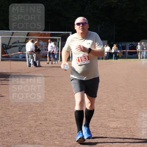 27.09.2026 - 35. Volkslauf durch das schöne Alstertal Strokosch-Dieckow http://msf.ph/oto/10579831 27.09.2026 12:52:35 Ziel 2193 meine-sportfotos.de