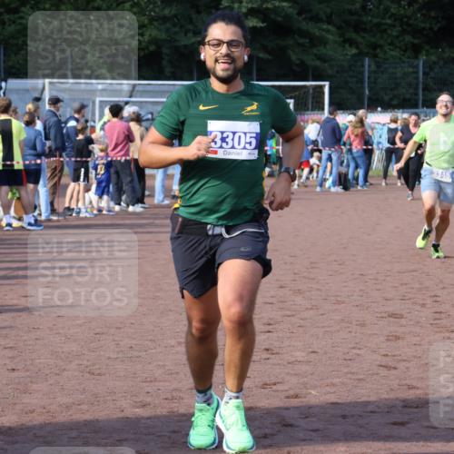 27.09.2026 - 35. Volkslauf durch das schöne Alstertal Strokosch-Dieckow http://msf.ph/oto/10579930 27.09.2026 11:19:24 Ziel 3022, 3150, 3305, 3345, 3346, 3418 meine-sportfotos.de