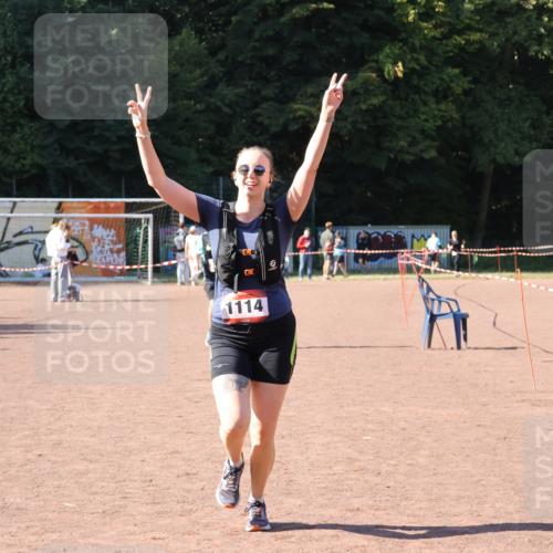 27.09.2026 - 35. Volkslauf durch das schöne Alstertal Strokosch-Dieckow http://msf.ph/oto/10580016 27.09.2026 12:53:34 Ziel 1111, 1114, 2356 meine-sportfotos.de