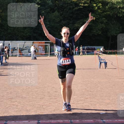 27.09.2026 - 35. Volkslauf durch das schöne Alstertal Strokosch-Dieckow http://msf.ph/oto/10580045 27.09.2026 12:53:34 Ziel 1111, 1114, 2356 meine-sportfotos.de