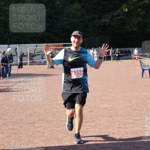 27.09.2026 - 35. Volkslauf durch das schöne Alstertal Strokosch-Dieckow http://msf.ph/oto/10580079 27.09.2026 12:53:40 Ziel 2356 meine-sportfotos.de