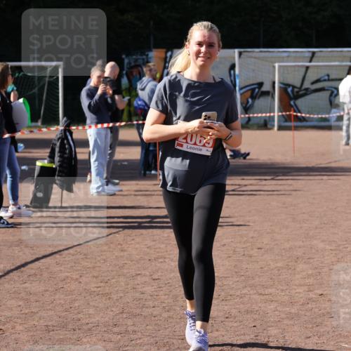 27.09.2026 - 35. Volkslauf durch das schöne Alstertal Strokosch-Dieckow http://msf.ph/oto/10580267 27.09.2026 12:54:20 Ziel 2069, 2309, 2316 meine-sportfotos.de