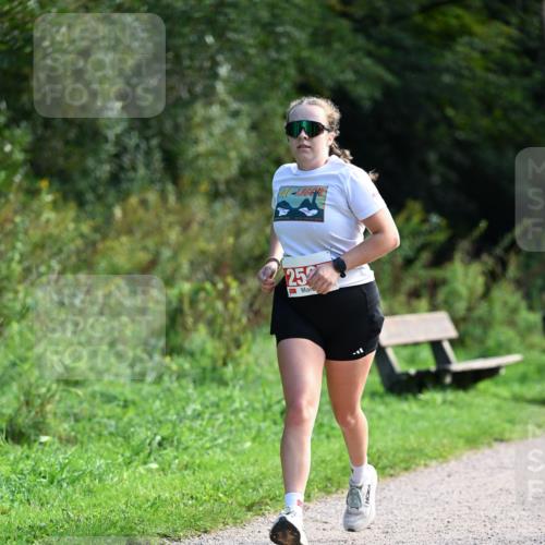 27.09.2026 - 35. Volkslauf durch das schöne Alstertal Dr. Thomas Lammeyer http://msf.ph/oto/10580296 27.09.2026 12:14:42 Laufen 25, 11 meine-sportfotos.de