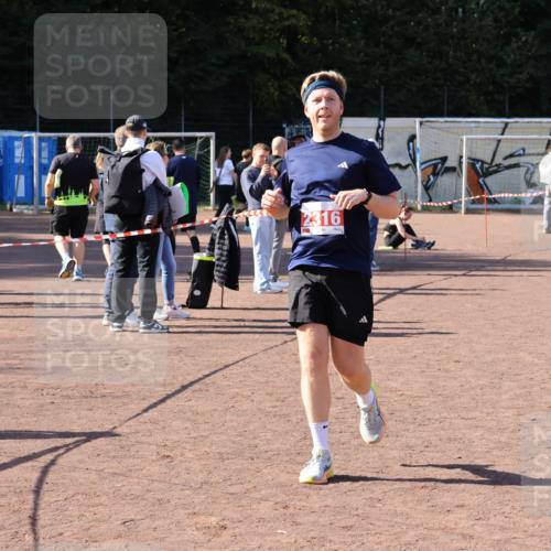 27.09.2026 - 35. Volkslauf durch das schöne Alstertal Strokosch-Dieckow http://msf.ph/oto/10580308 27.09.2026 12:54:25 Ziel 2069, 2316 meine-sportfotos.de