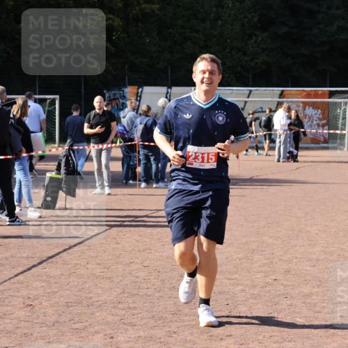27.09.2026 - 35. Volkslauf durch das schöne Alstertal Strokosch-Dieckow http://msf.ph/oto/10580341 27.09.2026 12:54:34 Ziel 2315 meine-sportfotos.de